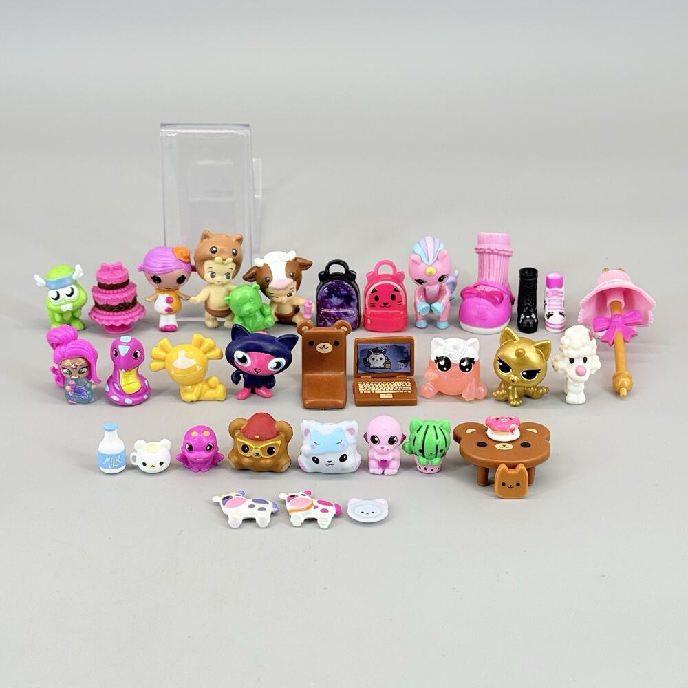 Mixed Lot Squinkies Twozies Smooshy Mushy Fingerling & Other Small Toys